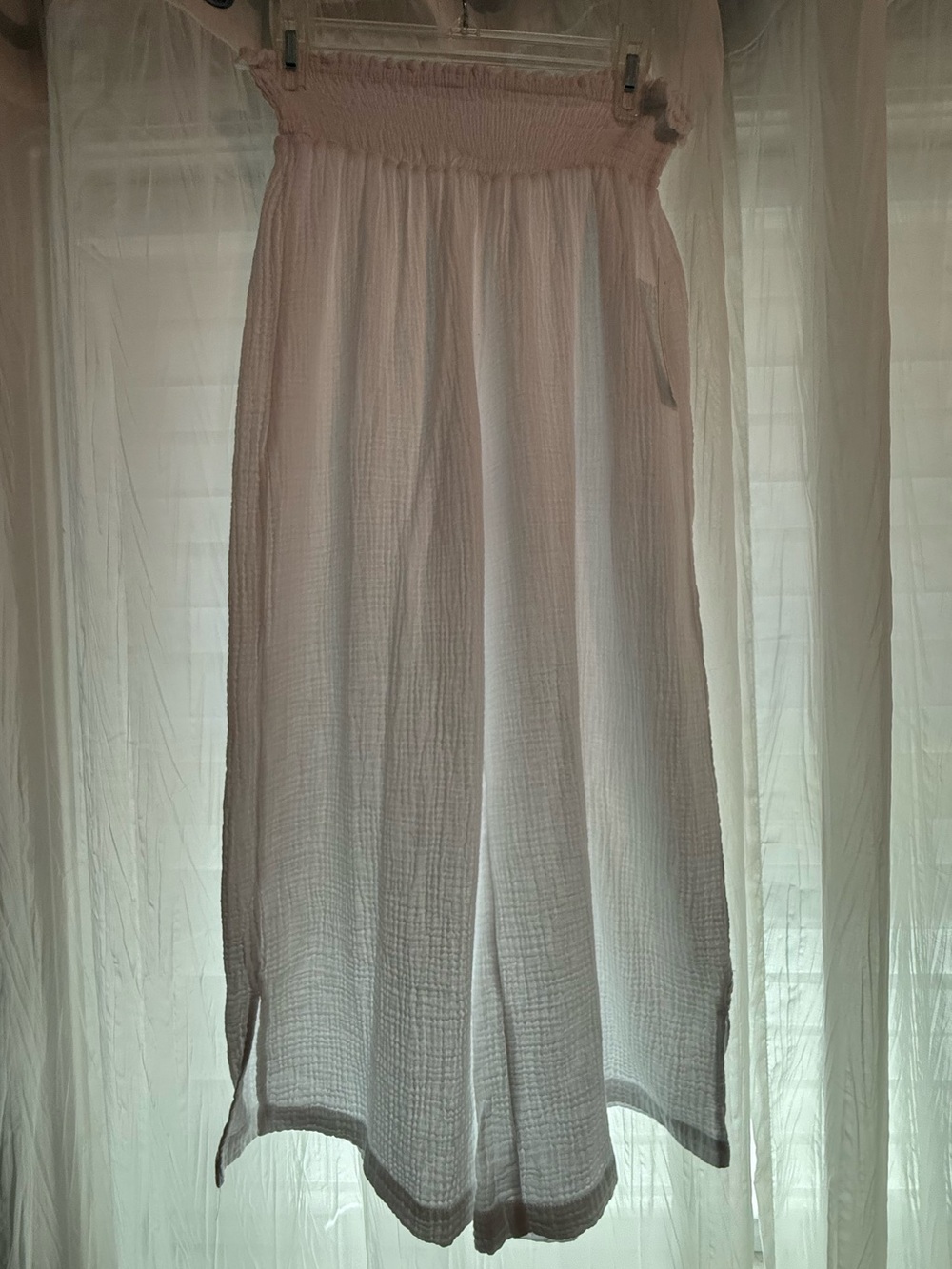 White Smocked Waist Gauze Pants